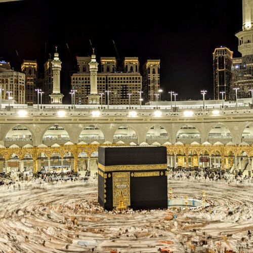 15 Days Premium Umrah Package