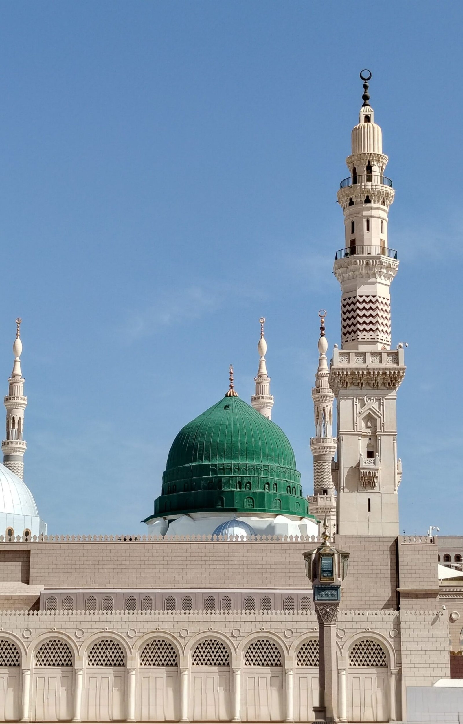 Semi Deluxe Umrah Package